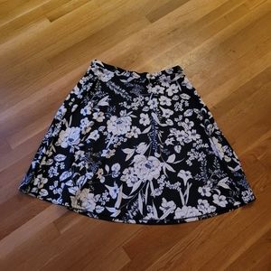 Roz & Ali Blue Floral Knee Length Skirt Size XL